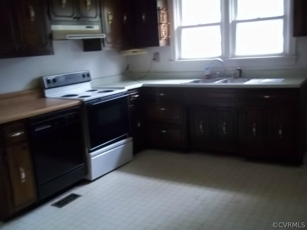 5010 Hickory Road Petersburg, VA 23803 - Photo 3 of 11 Gallery Image 3