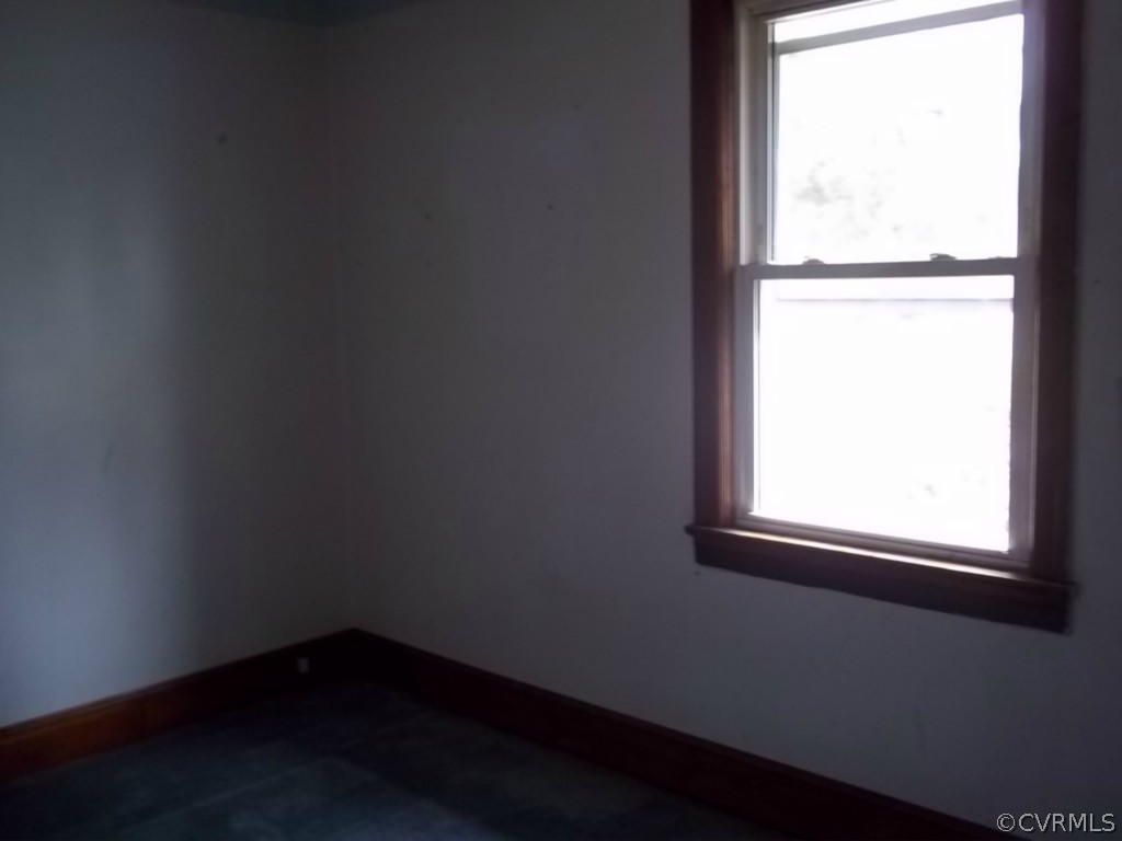 5010 Hickory Road Petersburg, VA 23803 - Photo 5 of 11 Gallery Image 5