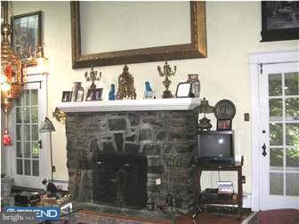 3541 Buck Road Huntingdon Valley, PA 19006 - Photo 4 of 12 Gallery Image 4