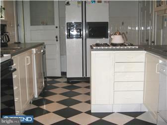 3541 Buck Road Huntingdon Valley, PA 19006 - Photo 7 of 12 Gallery Image 7