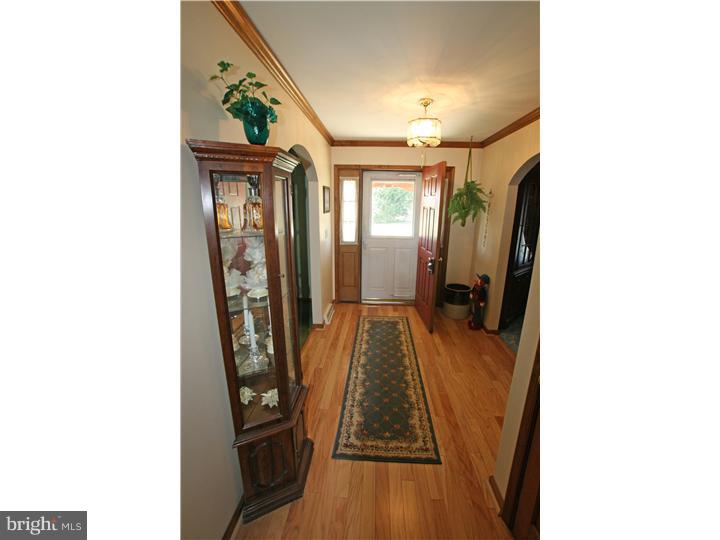102 Sunshine Lane Middletown, DE 19709 - Photo 4 of 19 Foyer