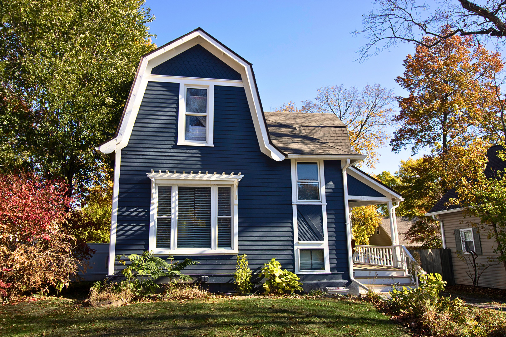 641 Aberdeen Street Marseilles, IL 61341 - Photo 1 of 28 a front view of a house with a yard