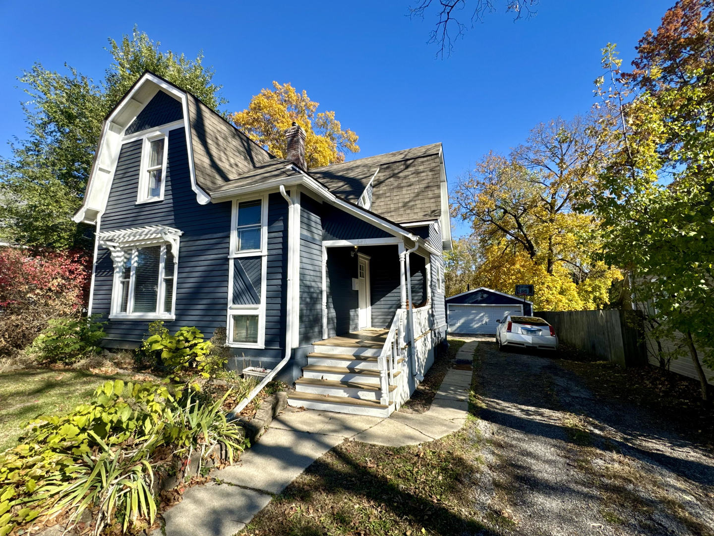 641 Aberdeen Street Marseilles, IL 61341 - Photo 2 of 28 a view of house with outdoor space and sitting area