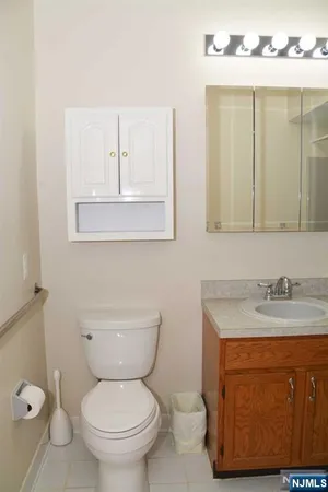 $2,200 | 2 Richmond Road, Unit 110, West Milford, NJ 07480