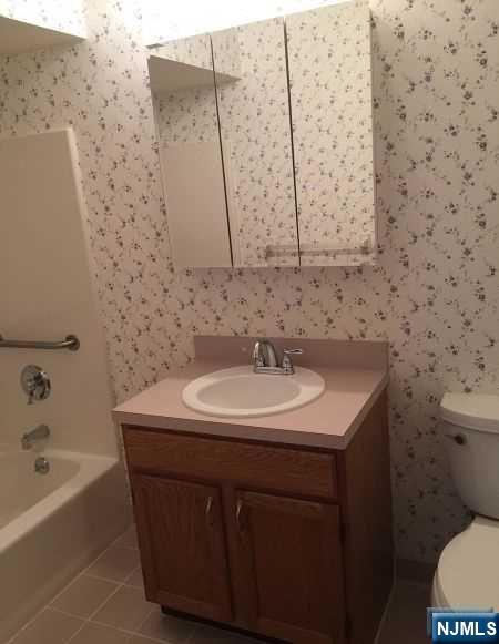 2 Richmond Road, Unit 110 West Milford, NJ 07480 - Photo 25 of 45