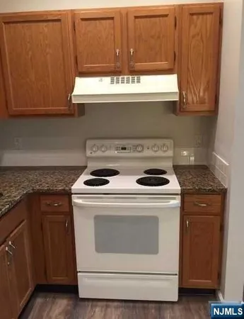 $2,200 | 2 Richmond Road, Unit 110, West Milford, NJ 07480