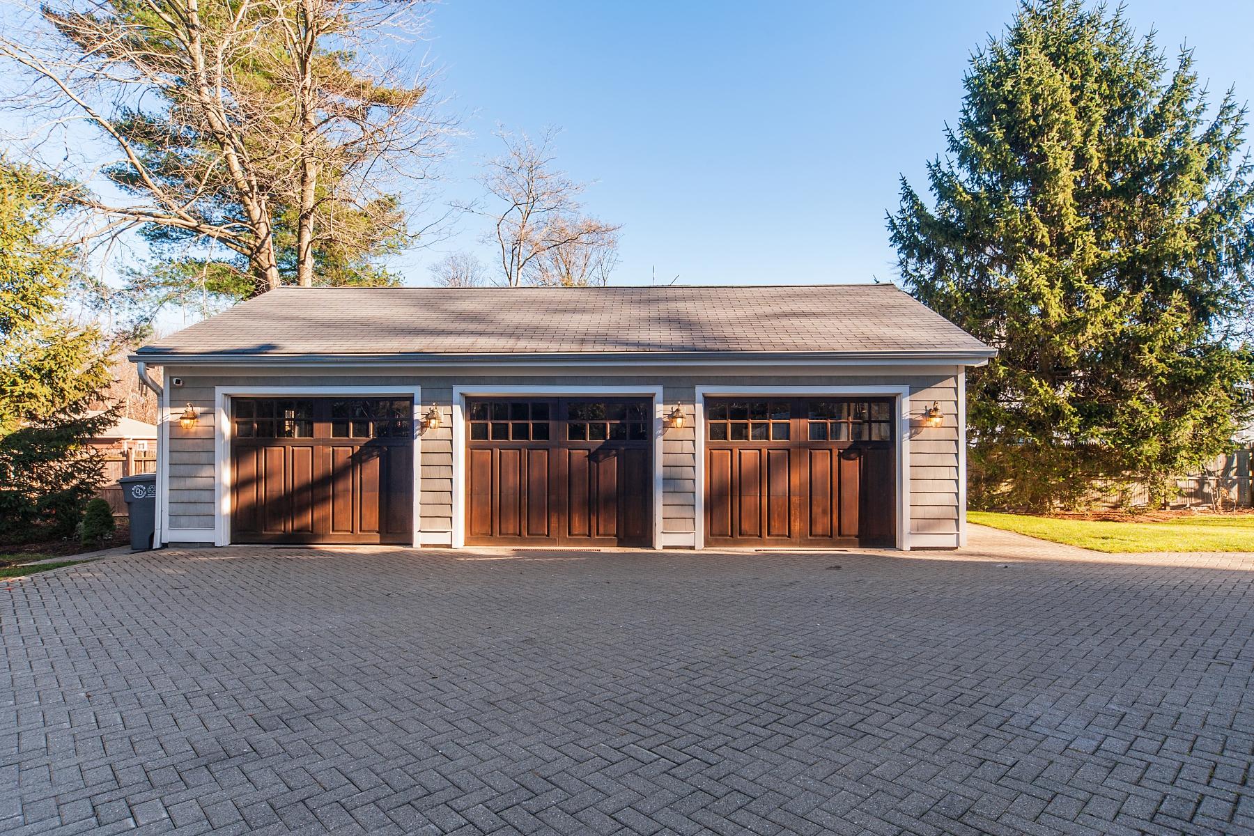 67 Relihan Road Darien, CT 06820 - Photo 19 of 25 a view of a house