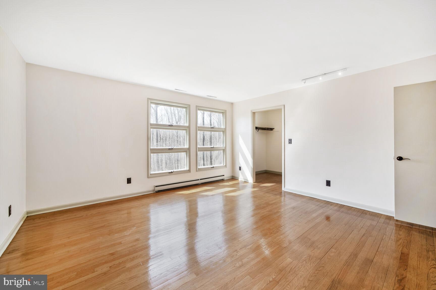 1033 Hart Road Towson, MD 21286 - Photo 11 of 32