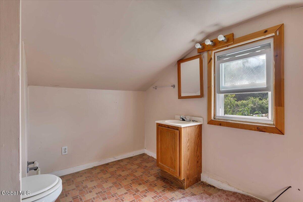 213 Shaker Road Albany, NY 12211 - Photo 22 of 35 22-P1527328