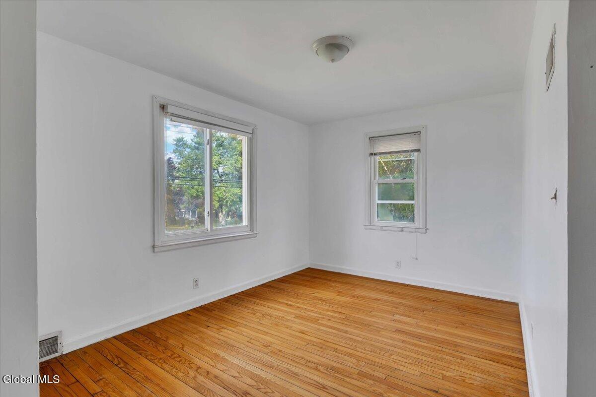 213 Shaker Road Albany, NY 12211 - Photo 8 of 35 08-P1527237