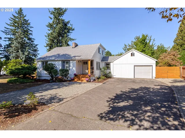 $575,000 | 2135 Southeast Minter Bridge Road, Hillsboro, OR 97123