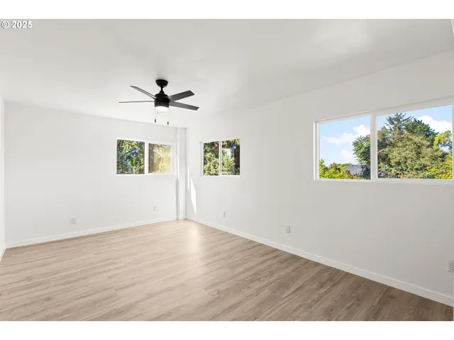 $575,000 | 2135 Southeast Minter Bridge Road, Hillsboro, OR 97123