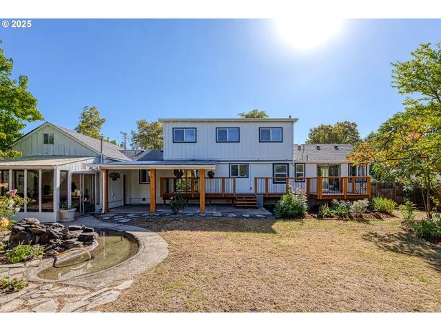 $575,000 | 2135 Southeast Minter Bridge Road, Hillsboro, OR 97123