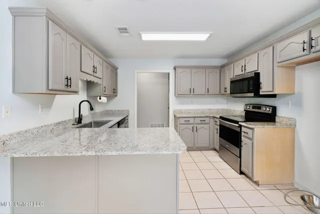 $310,000 | 1106 Fawn Drive, Hernando, MS 38632