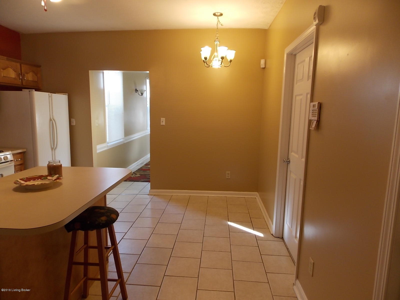 1214 Lexington Road Louisville, KY 40206 - Photo 11 of 20 kitchen 6
