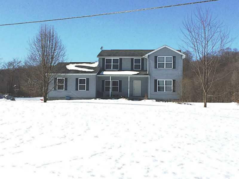 3949 Old Mercer Road New Castle, PA 16105 - Photo 1 of 10 Exterior Front.