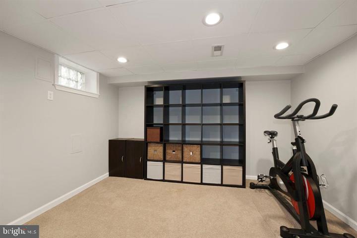 3528 Beech Avenue Baltimore, MD 21211 - Photo 14 of 19 a view of an empty room with a window