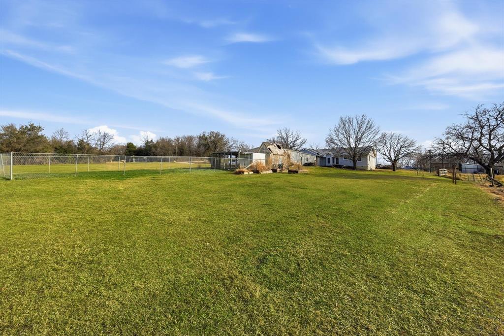 123 Valley Ranch Road Sherman, TX 75092 - Photo 33 of 40 View of yard