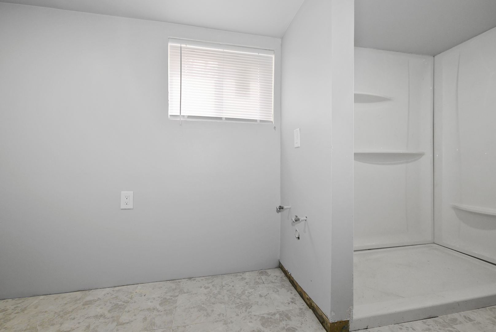14823 Grant Street Dolton, IL 60419 - Photo 33 of 37 a view of an empty room