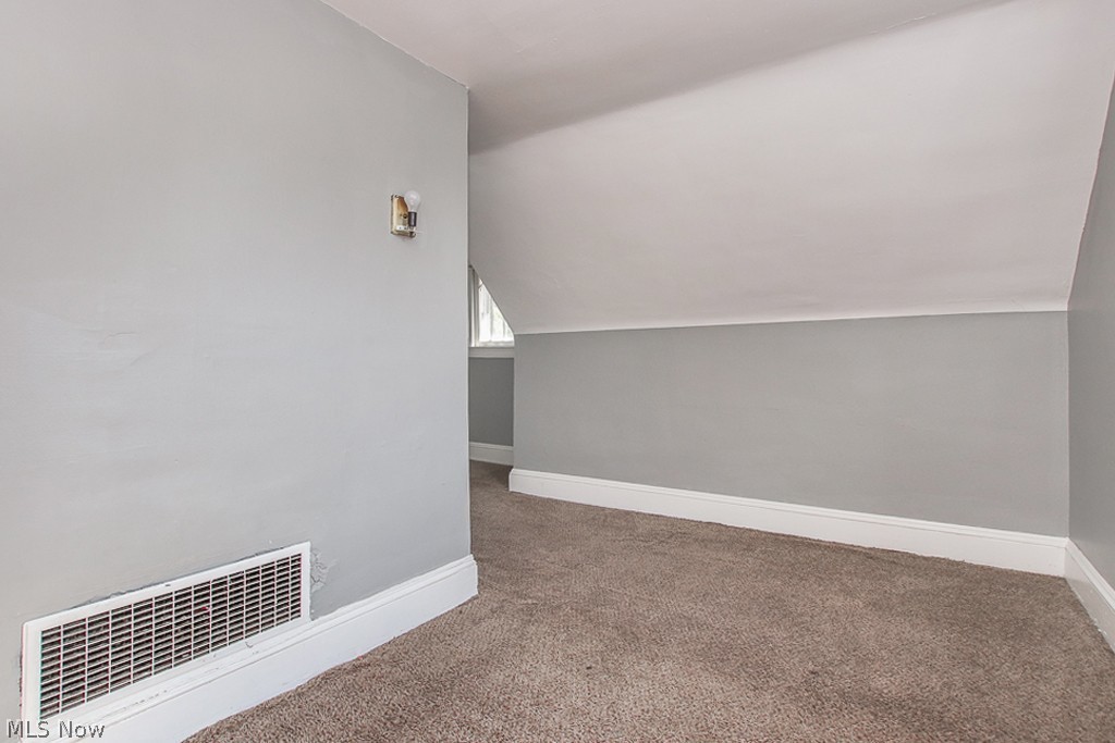 456 Cleveland Road Cleveland, OH 44108 - Photo 16 of 26 Gallery Image 16