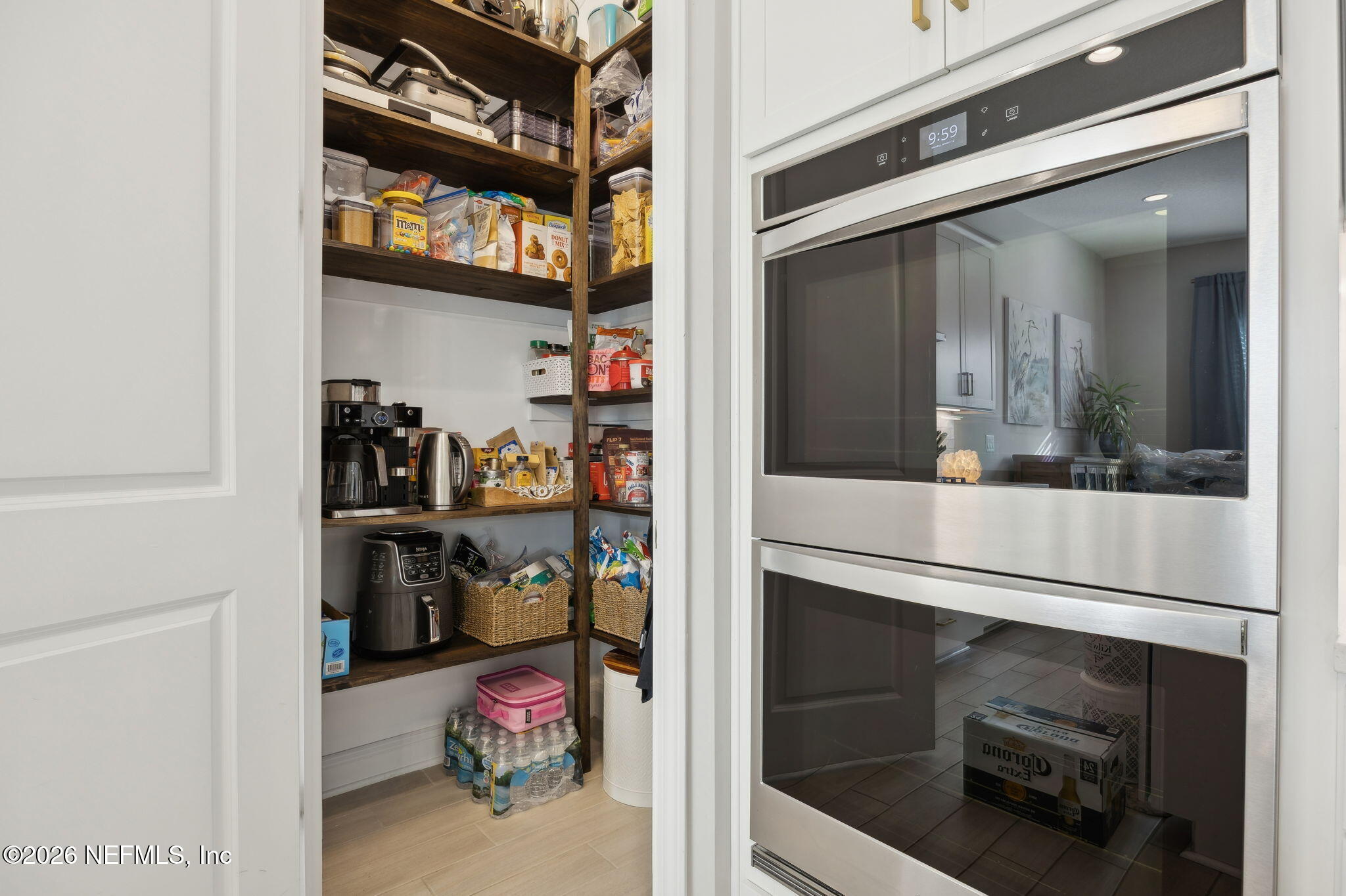 668 Rum Runner Way St. Johns, FL 32259 - Photo 22 of 81 a view of living room