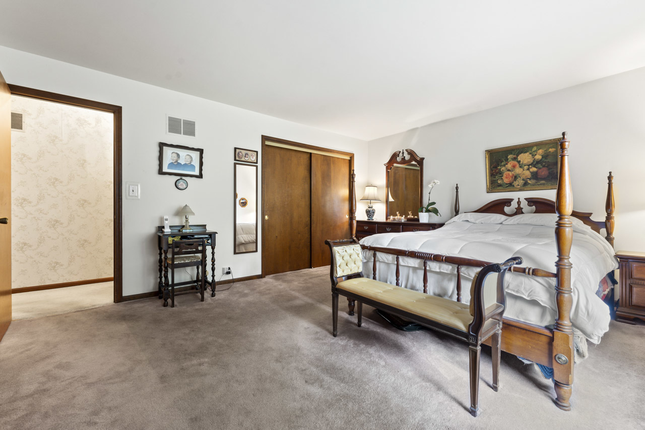 245 Bradwell Road Inverness, IL 60010 - Photo 22 of 43 a bedroom with furniture and a window