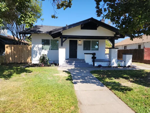 $279,950 | 3243 East McKenzie Avenue, Fresno, CA 93702