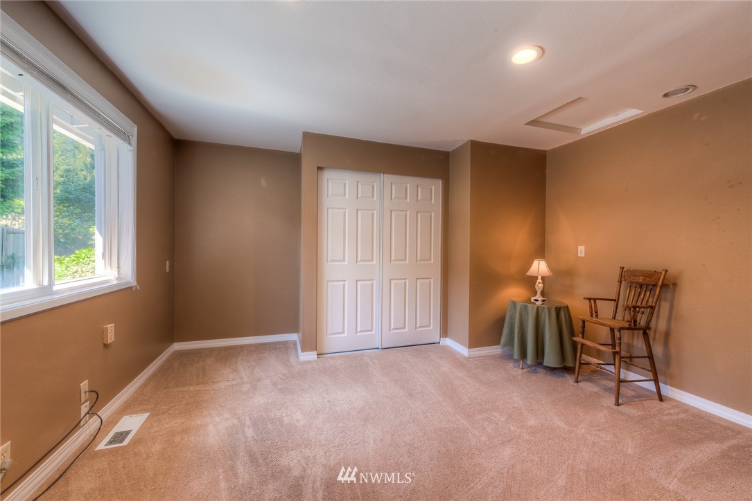 315 224th Street Southeast Bothell, WA 98021 - Photo 11 of 23