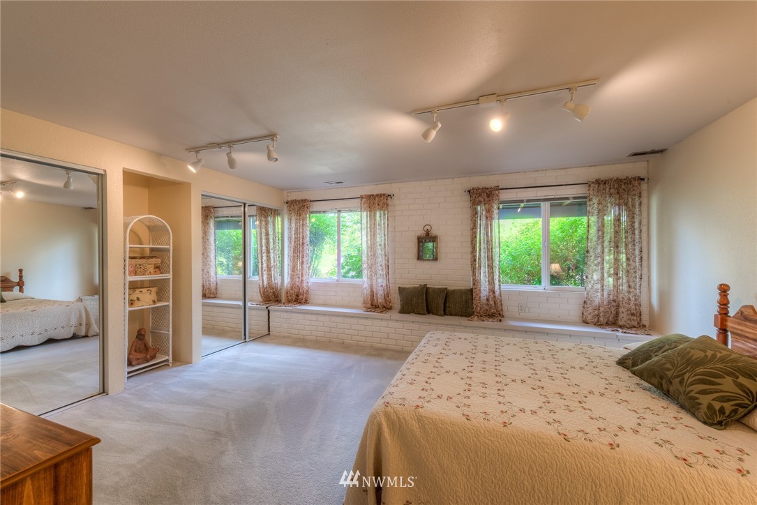 315 224th Street Southeast Bothell, WA 98021 - Photo 15 of 23