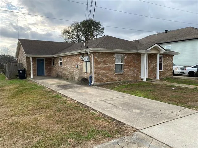 $269,000 | 3509-3511 Jupiter Drive, Chalmette, LA 70043