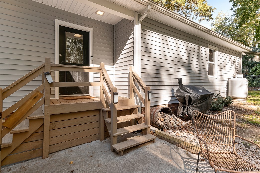 4748 Wedgemere Road Chesterfield, VA 23832 - Photo 25 of 35 a view of balcony with chairs