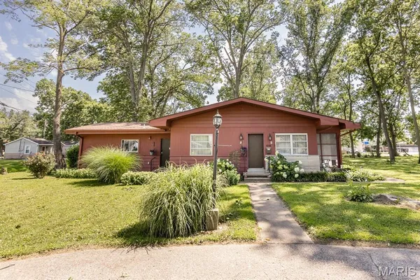 $269,900 | 1018 West Green Street, Mascoutah, IL 62258