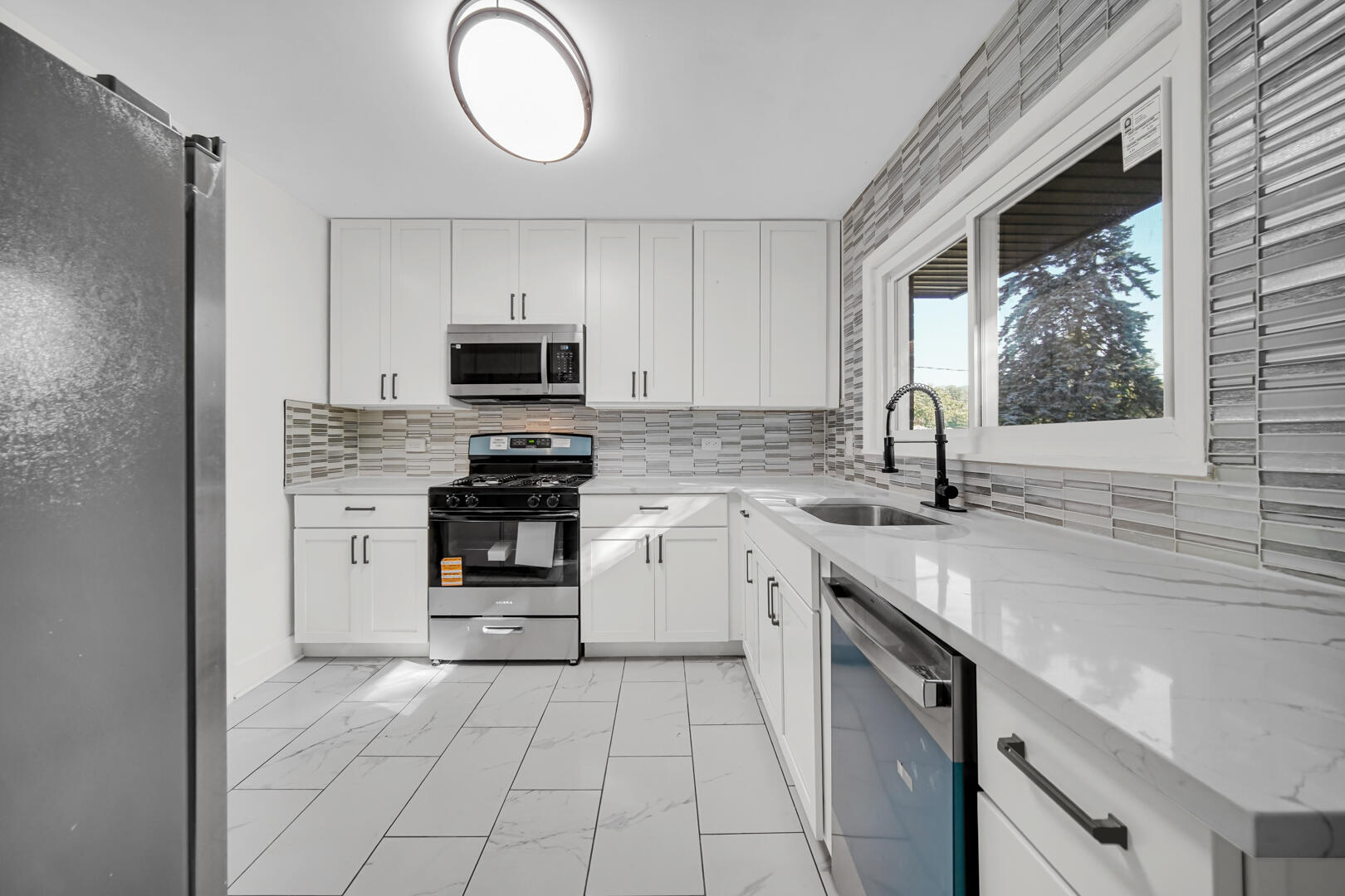 1395 Ralston Street Gary, IN 46406 - Photo 9 of 24 1620x1080