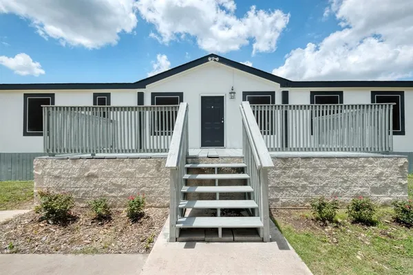 $2,195 | 132 County Road 247, Georgetown, TX 78633