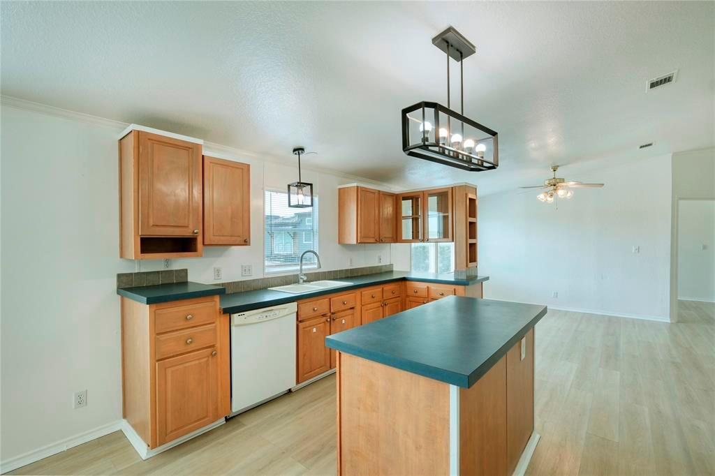 132 County Road 247 Georgetown, TX 78633 - Photo 13 of 38