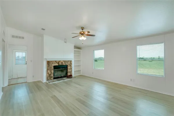 $2,195 | 132 County Road 247, Georgetown, TX 78633