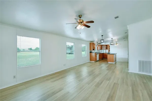 $2,195 | 132 County Road 247, Georgetown, TX 78633