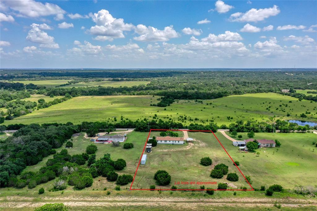 132 County Road 247 Georgetown, TX 78633 - Photo 7 of 38