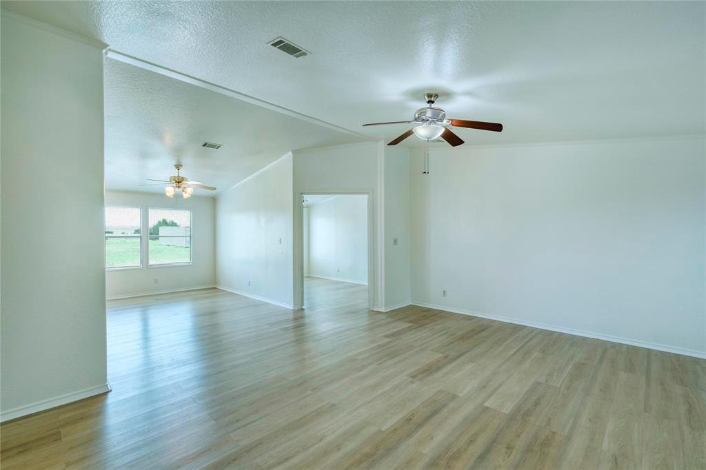 132 County Road 247 Georgetown, TX 78633 - Photo 10 of 38