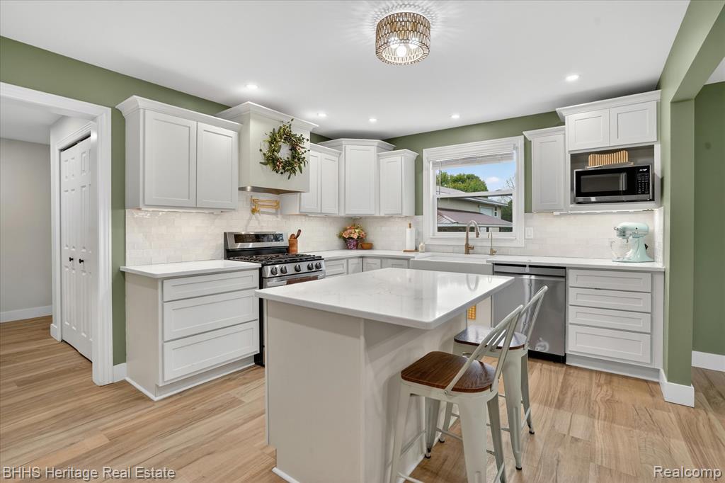 5835 Warner Road Fowlerville, MI 48836 - Photo 12 of 56