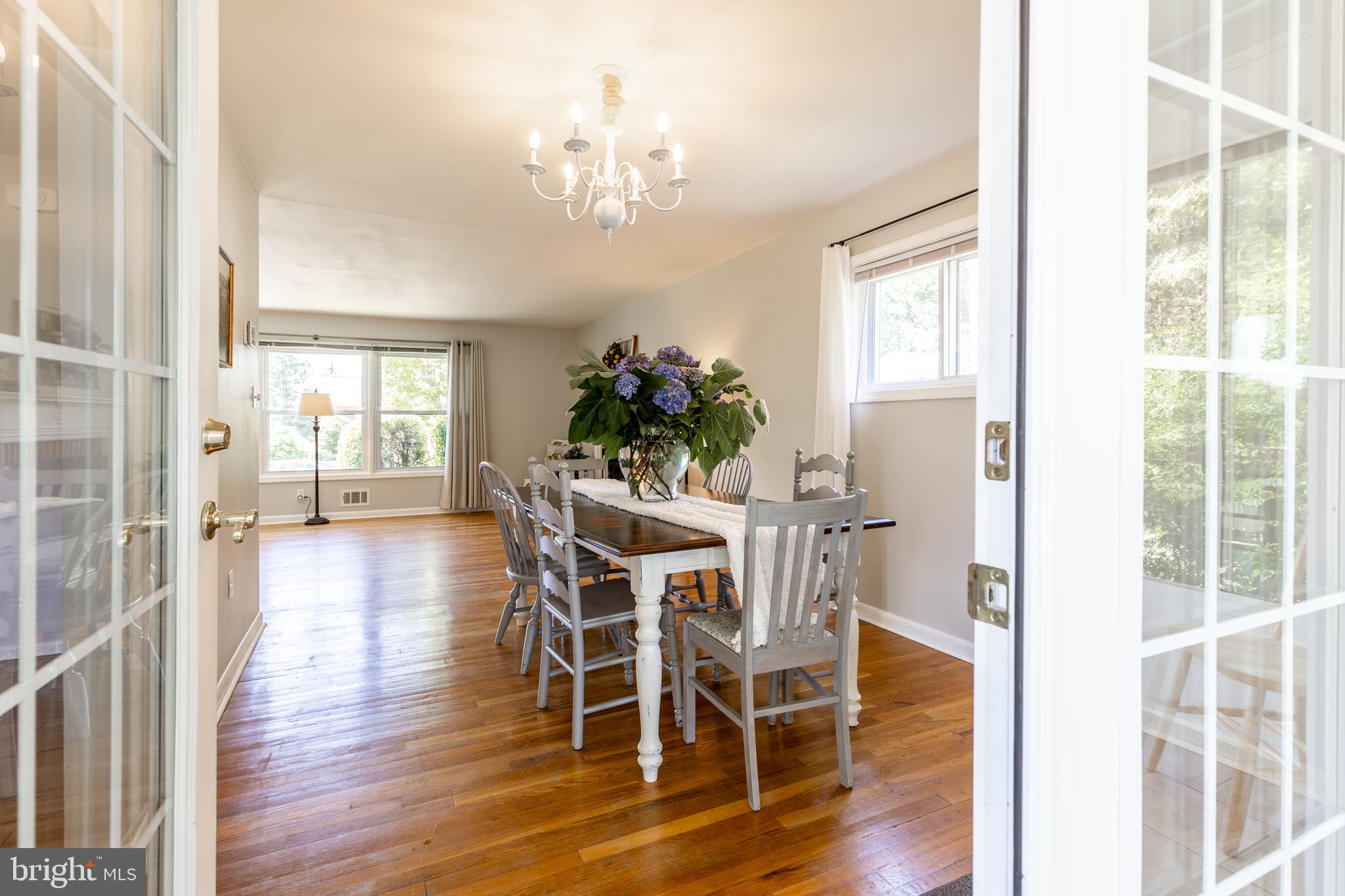 1909 Tadcaster Road Catonsville, MD 21228 - Photo 13 of 51