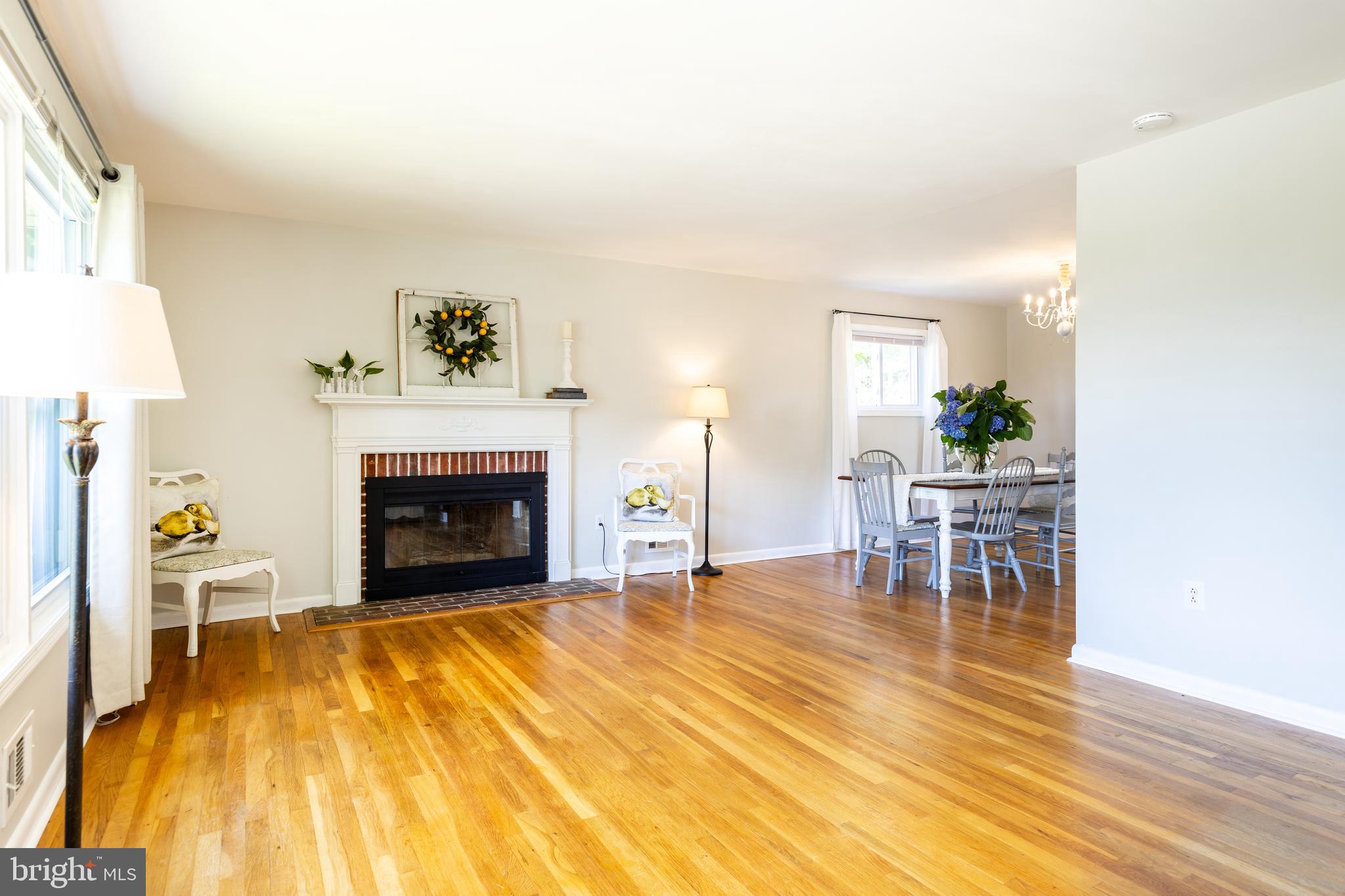 1909 Tadcaster Road Catonsville, MD 21228 - Photo 6 of 51