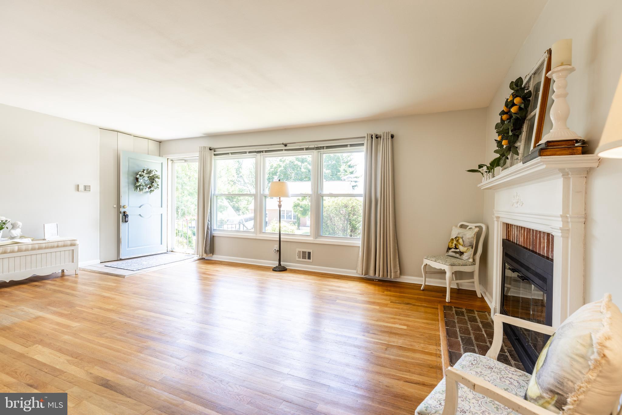 1909 Tadcaster Road Catonsville, MD 21228 - Photo 8 of 51