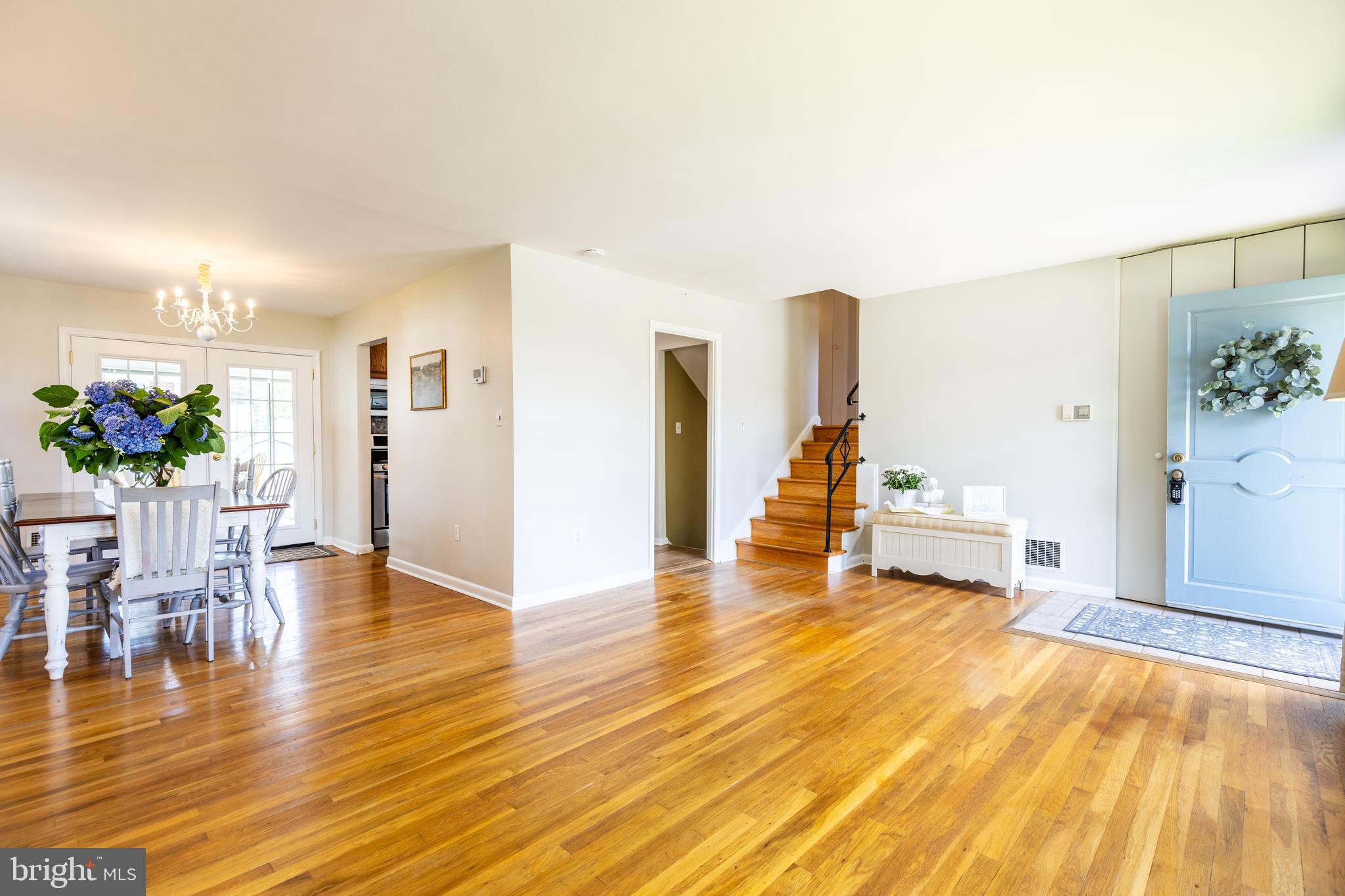 1909 Tadcaster Road Catonsville, MD 21228 - Photo 9 of 51