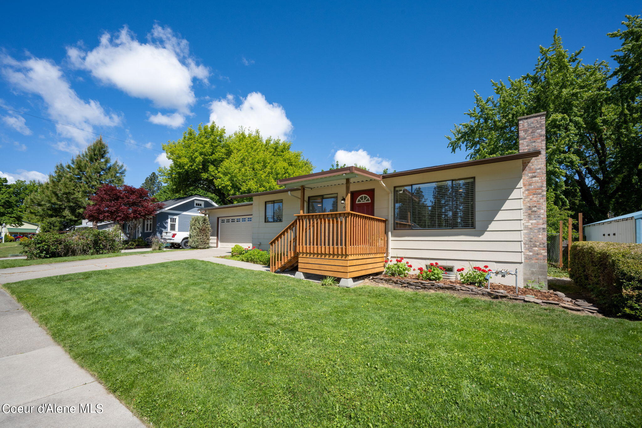 813 West Lacrosse Ave