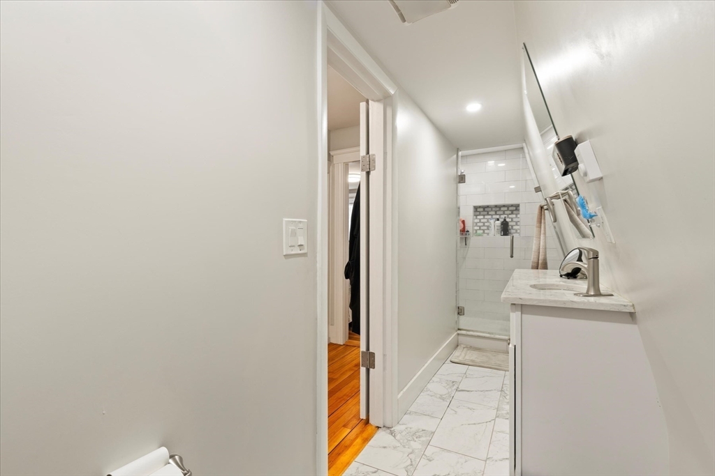 1 Ralph Avenue Worcester, MA 01604 - Photo 24 of 42