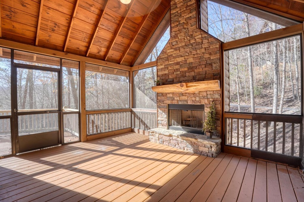 158 Whispering Pines Blue Ridge, GA 30513 - Photo 56 of 74 Gallery Image 56