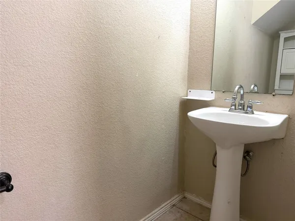 $2,350 | 10616 Colfax Drive, McKinney, TX 75072