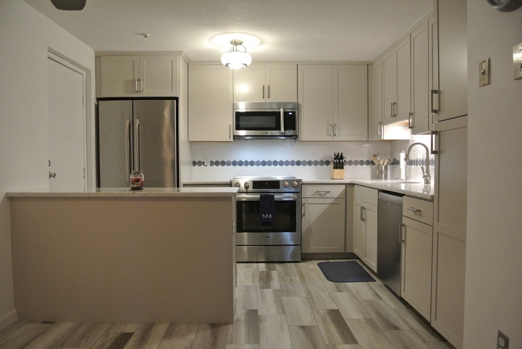 19 Pine Street, Unit G Canton, MA 02021 - Photo 2 of 11