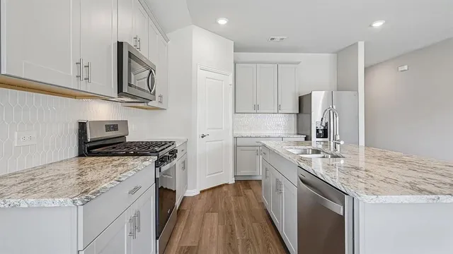 $2,659 | 6617 Vly Lk Lane, Crowley, TX 76036